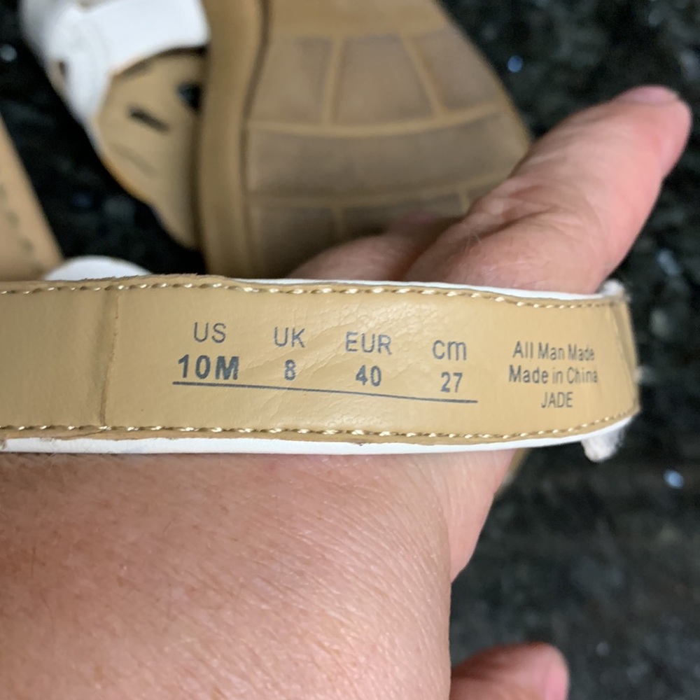Naturalizer White Sandals size 10 - Picture 5 of 5